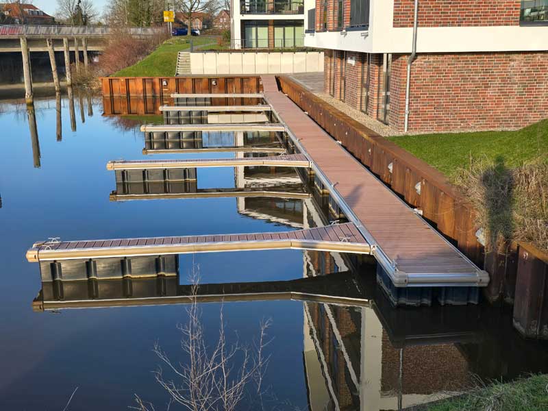 Schwimmsteg in Stadt Norden