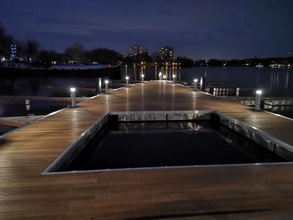 Schwimmsteganlage in Potsdam an der Havel