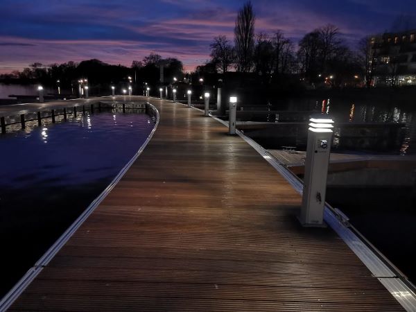 Schwimmsteganlage in Potsdam an der Havel